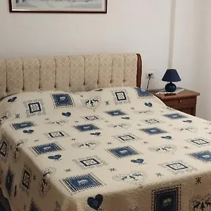 casa-di-andrea.sicilyhotelsitaly.net/